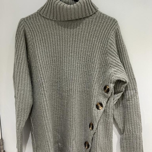 Grey sweater from Twik! - Picture 1 of 3